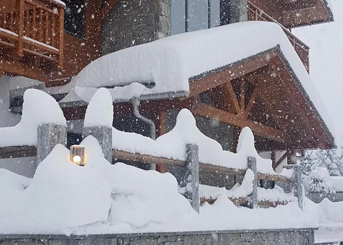 Alpenblick-leukerbad-therme لوكباد