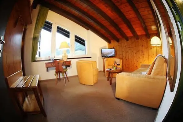 Alpenblick-leukerbad-therme Ξενοδοχείο 3*