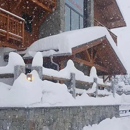 Alpenblick-leukerbad-therme Лойкербад