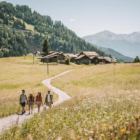 Alpenblick-leukerbad-therme Отель 3*