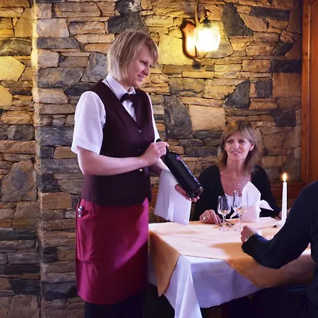 Alpenblick-leukerbad-therme 3*